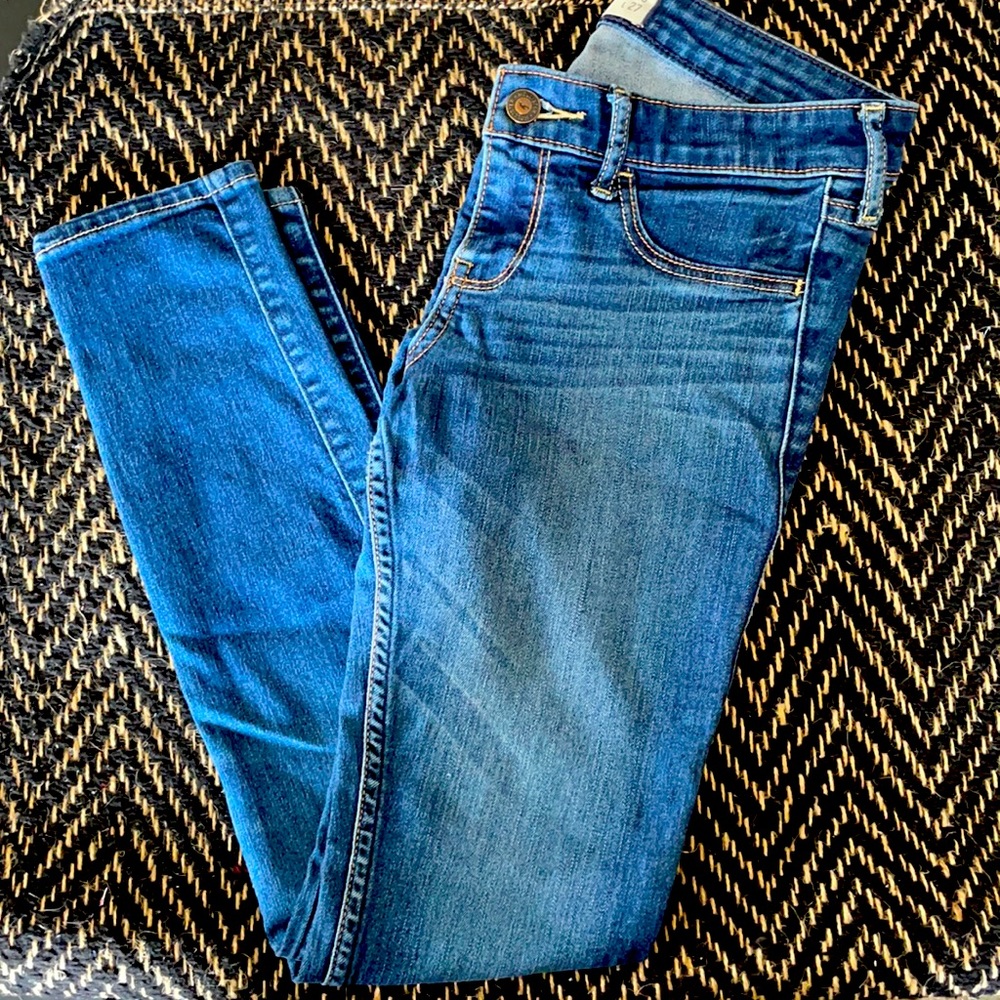 HOLLISTER Stretch Skinny Jeans